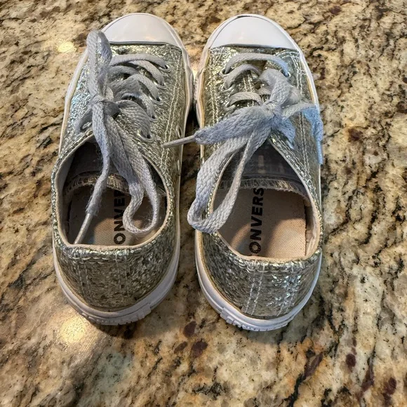 Girls’ silver converse - Picture 2 of 2